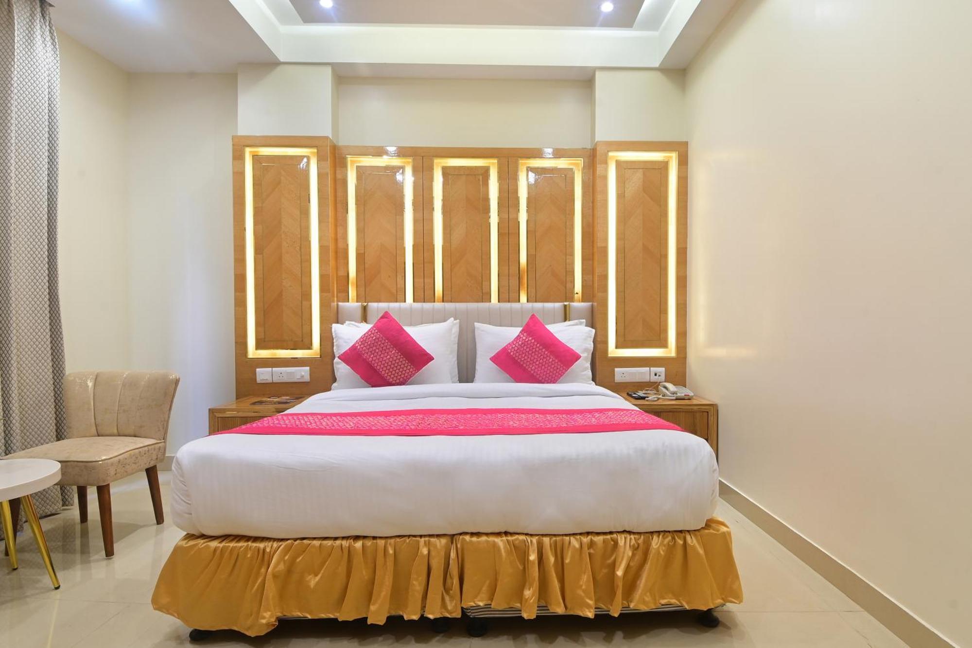 Hotel Gold Palace - 03 Mins Walk From New Delhi Railway Station المظهر الخارجي الصورة