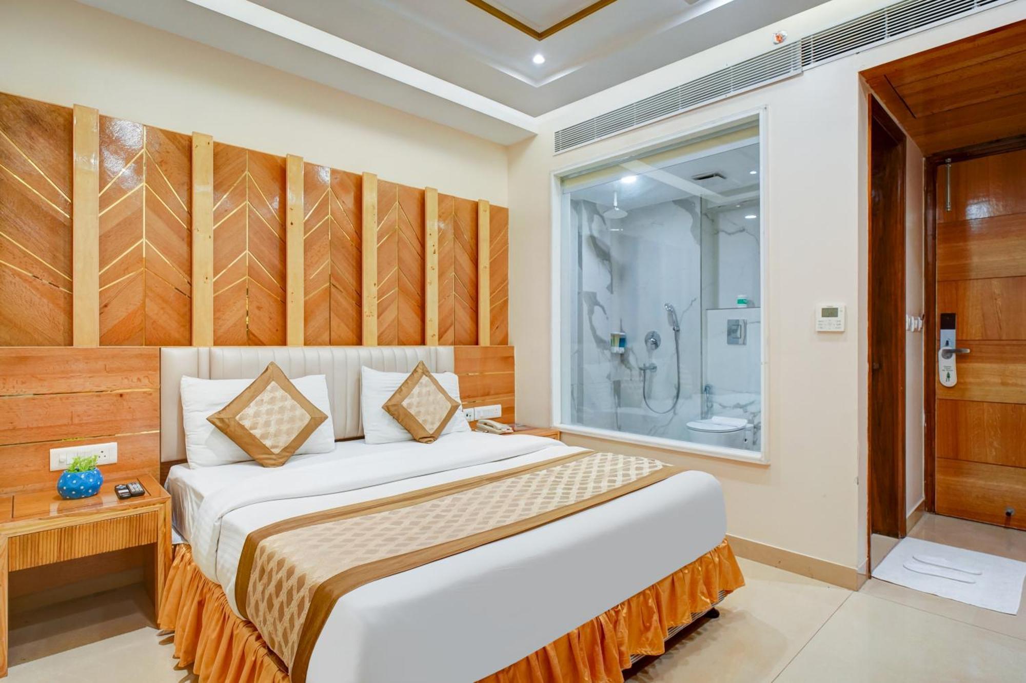 Hotel Gold Palace - 03 Mins Walk From New Delhi Railway Station المظهر الخارجي الصورة