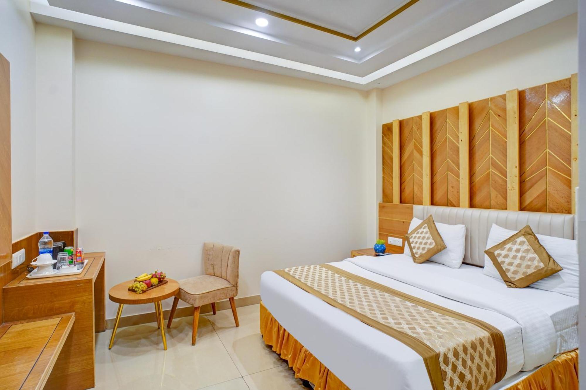 Hotel Gold Palace - 03 Mins Walk From New Delhi Railway Station المظهر الخارجي الصورة